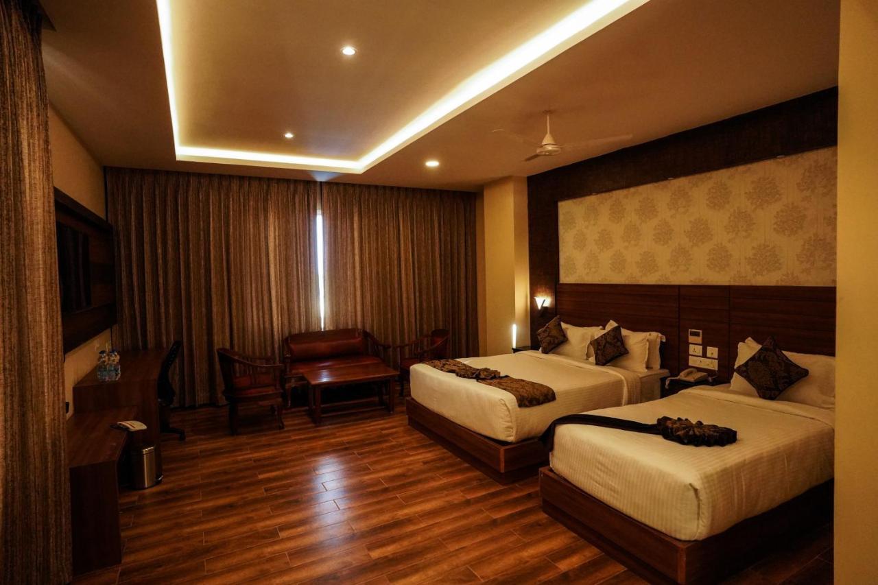 V Five Hotel Singapperumalkovil المظهر الخارجي الصورة